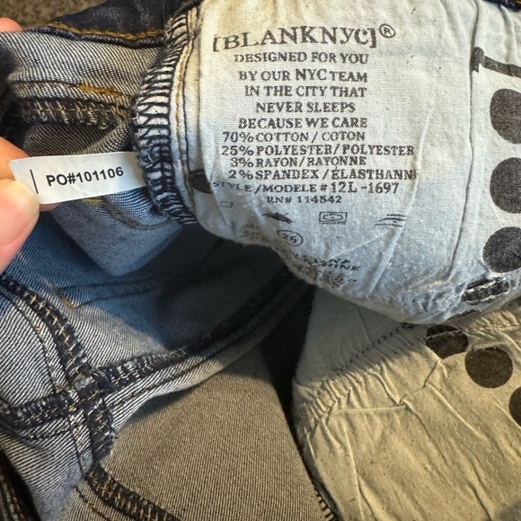 BLANKNYC- women’s ruffle-hem cropped jeans- exclusive- size 26 - Picture 6 of 8